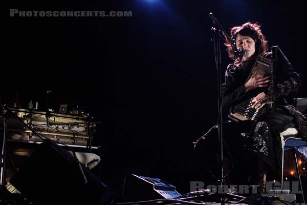 PJ HARVEY - 2007-11-16 - PARIS - Grand Rex - 